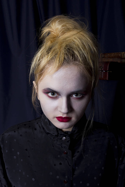 Young girl vampire - Foto, Imagen