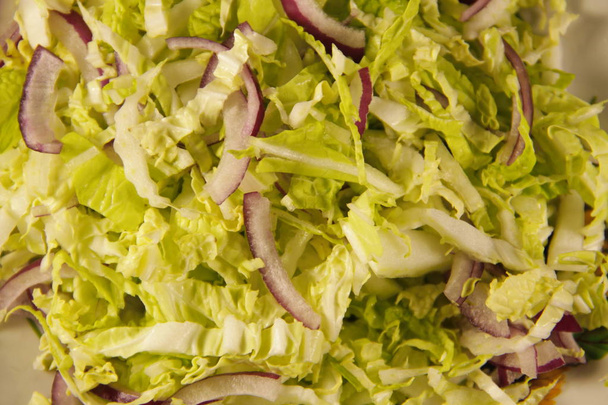 Close-up of salad with chinese cabbage and onion - Fotografie, Obrázek