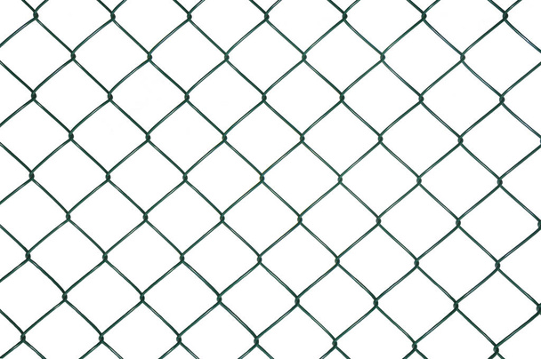 Zöld drótháló fénykép, fém kerítés. Elszigetelt, fehér háttér. - Fotó, kép