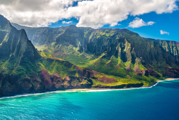 Vista sulla costa di Na Pali sull'isola di Kauai alle Hawaii
 - Foto, immagini