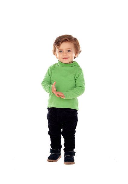 pequeño niño en camisa verde
 - Foto, Imagen