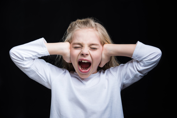 маленькая девочка кричит
 - Фото, изображение