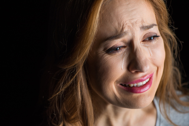 Mujer joven llorando
  - Foto, Imagen