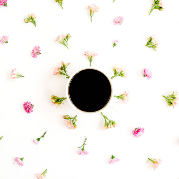 Coffee cup and floral wildflowers pattern - Fotó, kép
