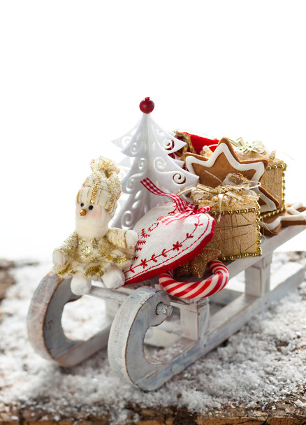 Christmas sleigh with gifts. - Foto, imagen