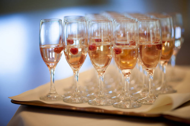 Champagne de mariage polonais traditionnel détail
 - Photo, image