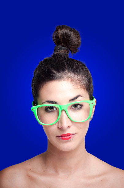 krásná dívka s zelené brýle - Fotografie, Obrázek