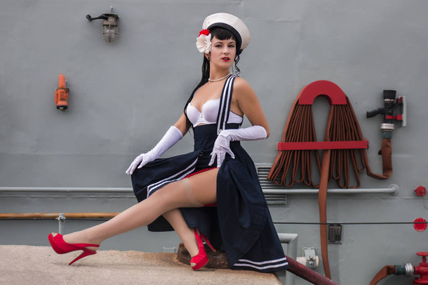 Sailor themed pinup girl - Foto, afbeelding