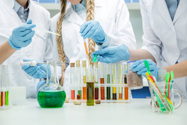 Female scientists in lab - Foto, Imagem