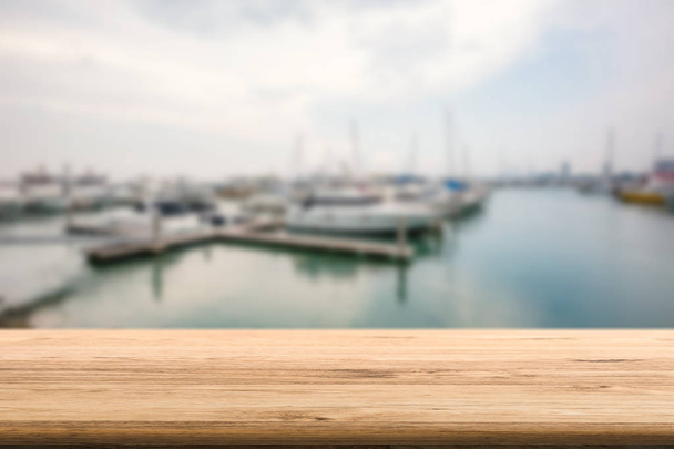 木製の桟橋ヨットクラブ - 写真・画像