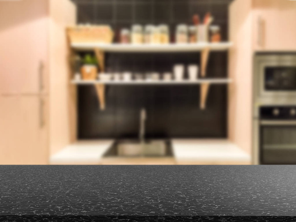 graniet tegenbovenkant in keuken - Foto, afbeelding
