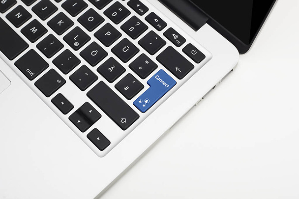 Laptop's keyboard with bleu Connect key - Foto, Imagem