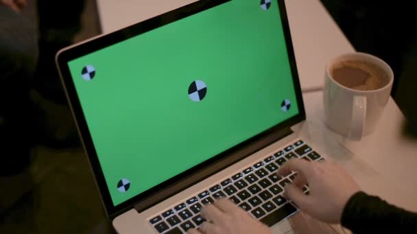 Computer green screen typing hands - Video