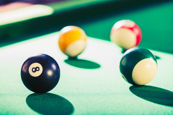 Snooker ball on billiard table - Foto, afbeelding