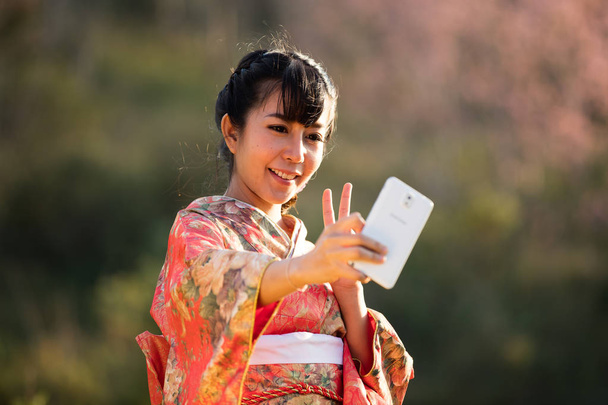 Mulheres asiáticas vestindo tradicional japonês
. - Foto, Imagem