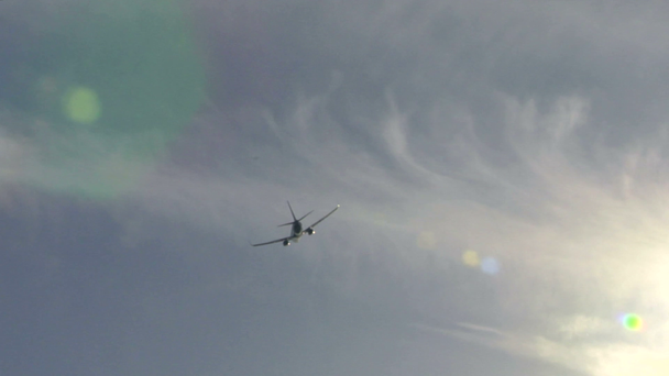 αεροσκάφη που φέρουν μακριά - Πλάνα, βίντεο
