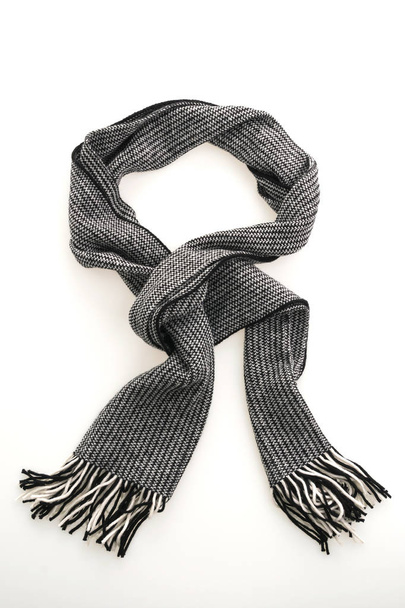 Серый шарф для одежды
 - Фото, изображение