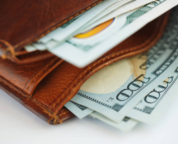 Barna bőr pénztárca Usa dollárt pénzzel - Fotó, kép