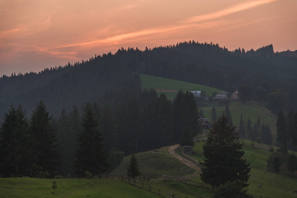 Mountain landscape. Carpathians. - Foto, Bild