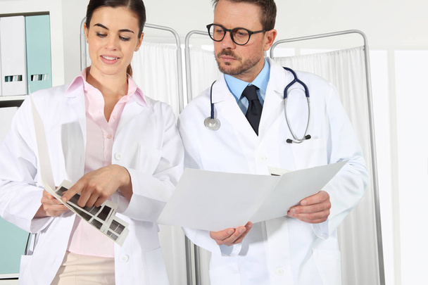 doctors with medical records, concept of  consulting - Φωτογραφία, εικόνα