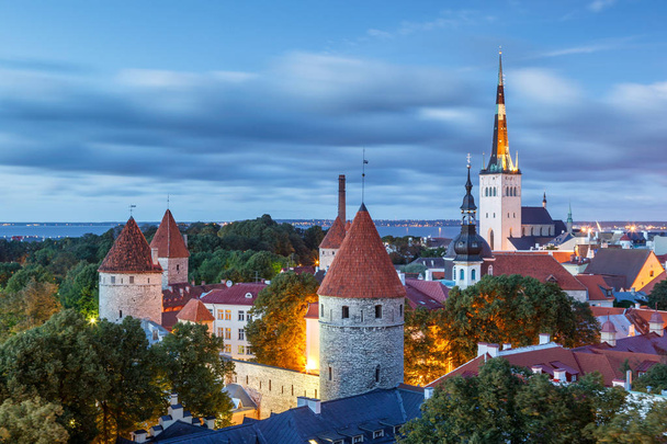 Olafs 教会タリン エストニア - 写真・画像