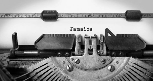 Ancienne machine à écrire - Jamaïque
 - Photo, image
