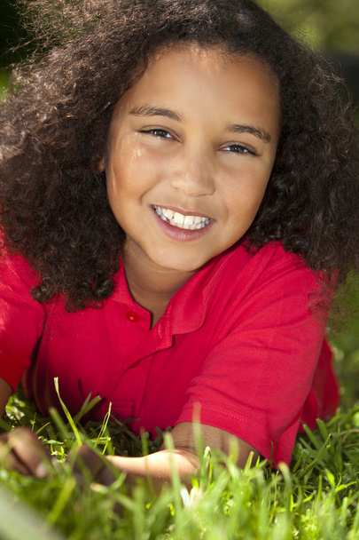 Beautiful Mixed Race African American Girl Smiling - Foto, Imagem
