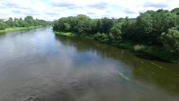 vista aérea del río
 - Imágenes, Vídeo