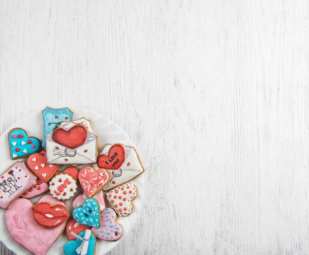 バレンタインデーのための gingerbreads - 写真・画像