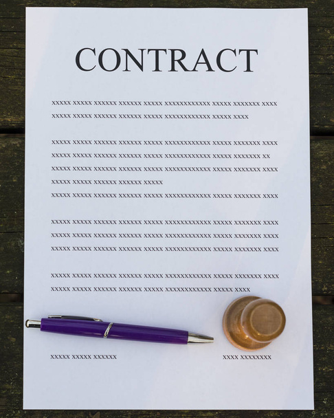 Contrat papier rempli
 - Photo, image