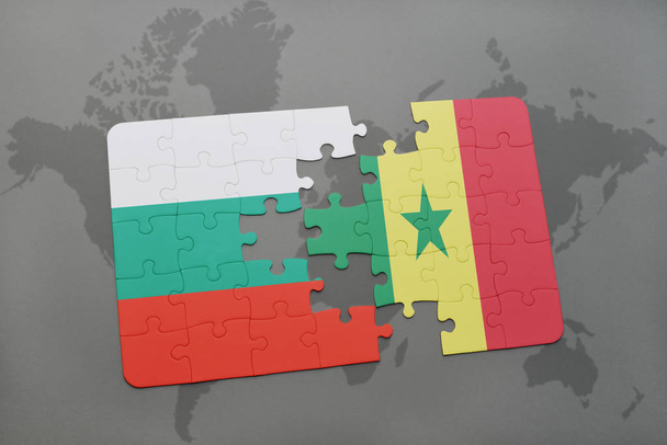 puzzle s státní vlajka Bulharska a senegal na mapě světa - Fotografie, Obrázek