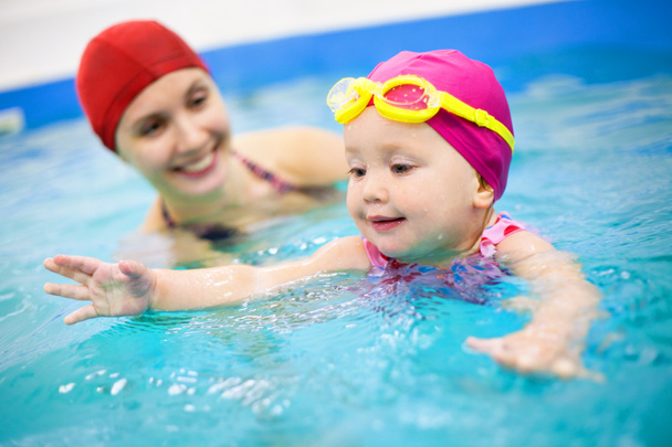 Pływanie dla dzieci - Zdjęcie, obraz