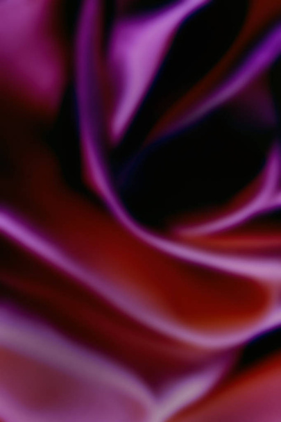 Роскошный красочный размытый фон из шелковой ткани с мягким светом и изогнутыми формами и волнами. Абстрактный размытый красочный фон
 - Фото, изображение