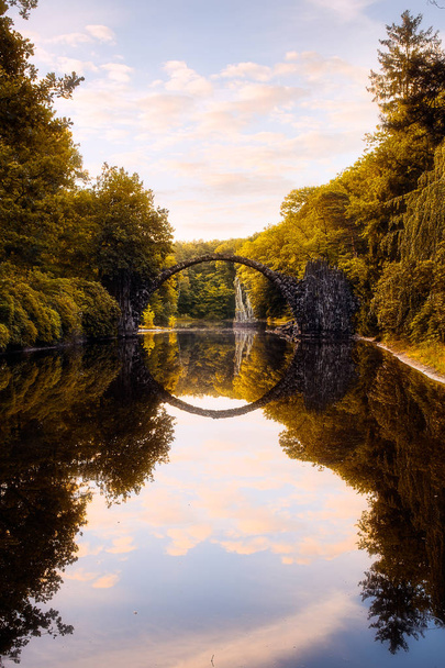 Kromlau の悪魔の橋 - 写真・画像