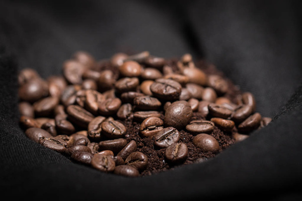 Granos de café en polvo de café - Foto, imagen