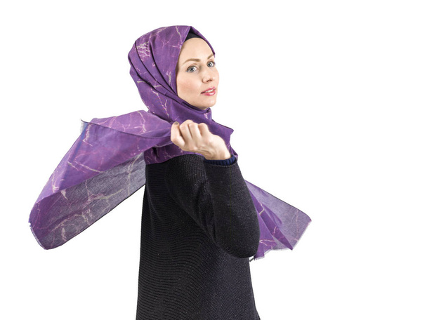 fiatal muzulmán nők az iszlám ruha és kendő - Fotó, kép