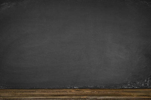 Schoolbord lege achtergrond. Zwart blackboard frame met kopie ruimte - Foto, afbeelding