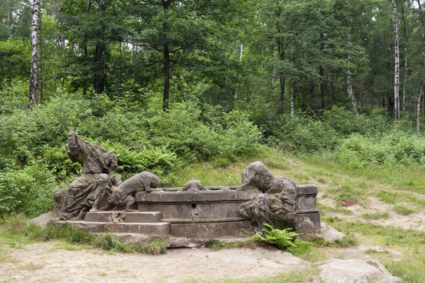 Esculturas de floresta de Kuks - Jacobs bem
 - Foto, Imagem
