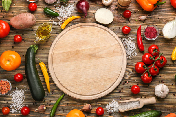 Cutting board and vegetables - Foto, Imagem