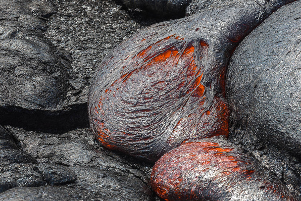Close-up van de lavastroom in lava veld  - Foto, afbeelding
