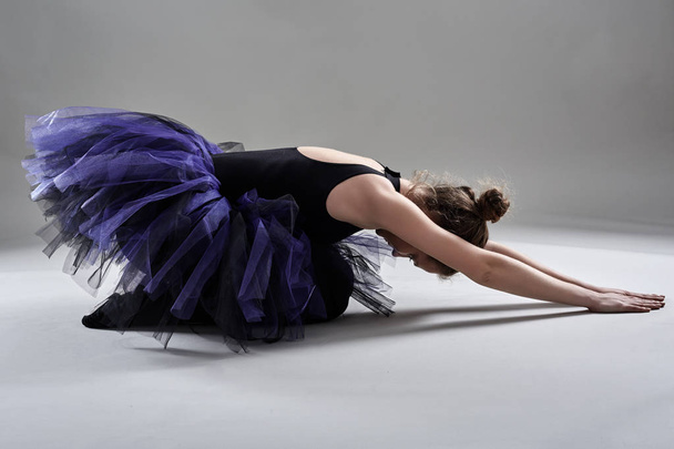 Young ballerina dance - Fotoğraf, Görsel