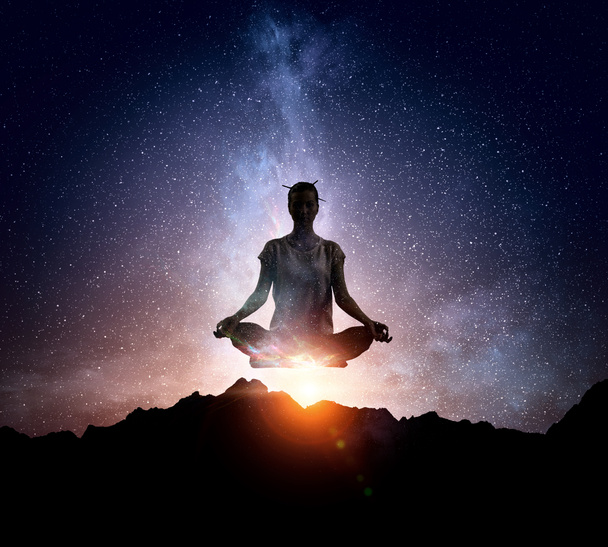 Yoga als physische und spirituelle Therapie. Gemischte Medien - Foto, Bild
