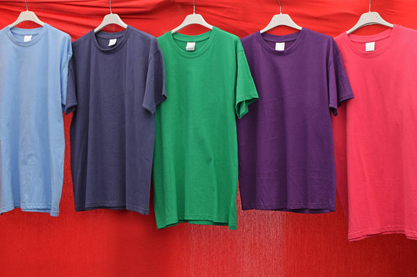 camisetas de manga corta de algodón
 - Foto, Imagen