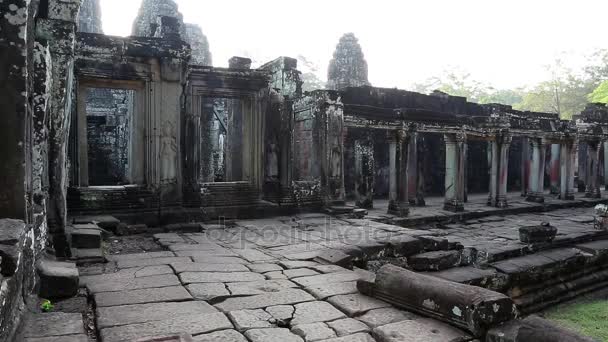 Bayon - starożytnego khmerski świątyni  - Materiał filmowy, wideo