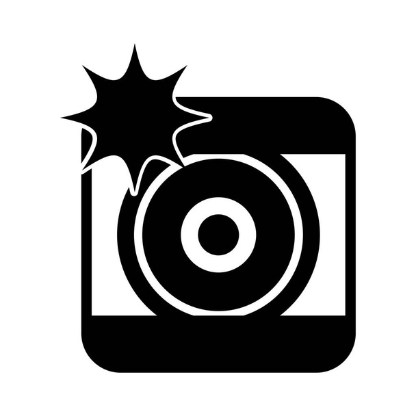fotografische camera met flits pictogram - Vector, afbeelding