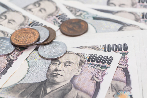 Pilha de iene japonês
  - Foto, Imagem