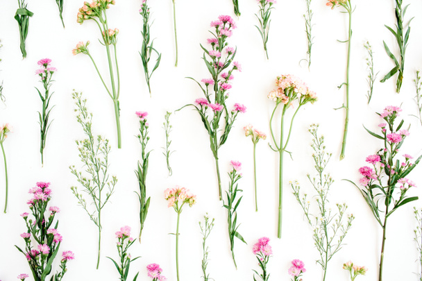 Motif floral avec fleurs sauvages roses et beiges
 - Photo, image