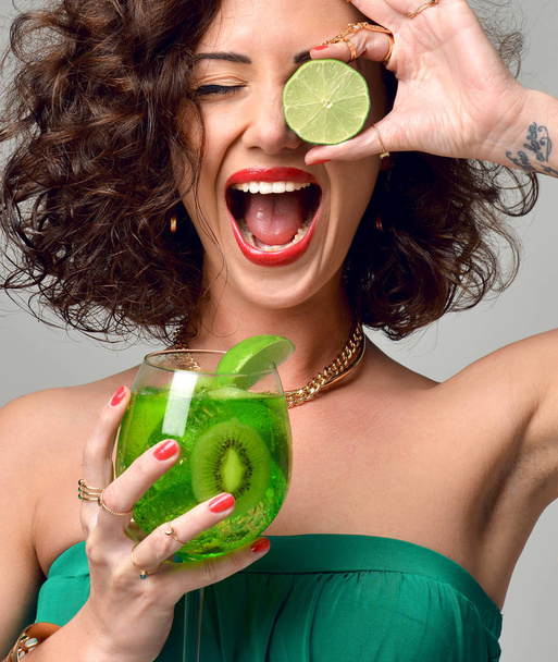 woman with mint mojito margarita cocktail screaming smiling laug - Foto, Imagem