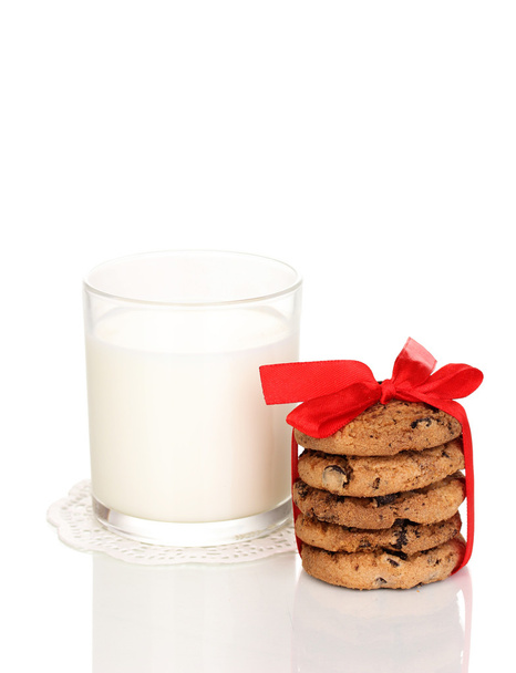 Glass of milk and cookies isolated on white - Zdjęcie, obraz