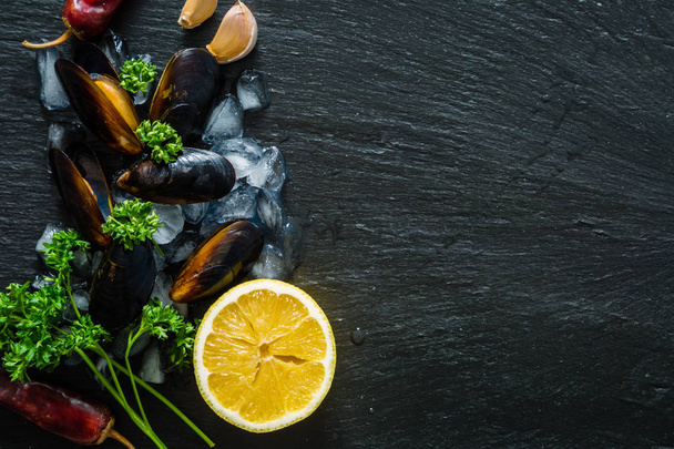 Mussels and ingredients - Foto, immagini